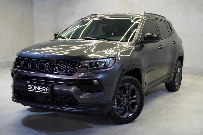 Foto do veículo JEEP COMPASS  LON NIG, EAGLE 1.3 4X2 FLEX AUT. 2025 17.840 KM 156.900,00
