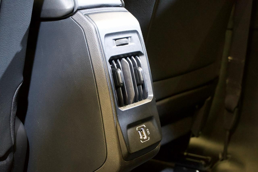 Foto do veículo JEEP COMPASS  LIMITED T270 1.3 TB 4X2 FLEX AUT 2024 17.144 KM 152.900,00