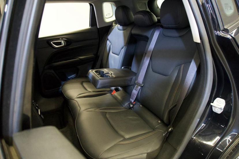 Foto do veículo JEEP COMPASS  LIMITED T270 1.3 TB 4X2 FLEX AUT 2024 17.144 KM 152.900,00