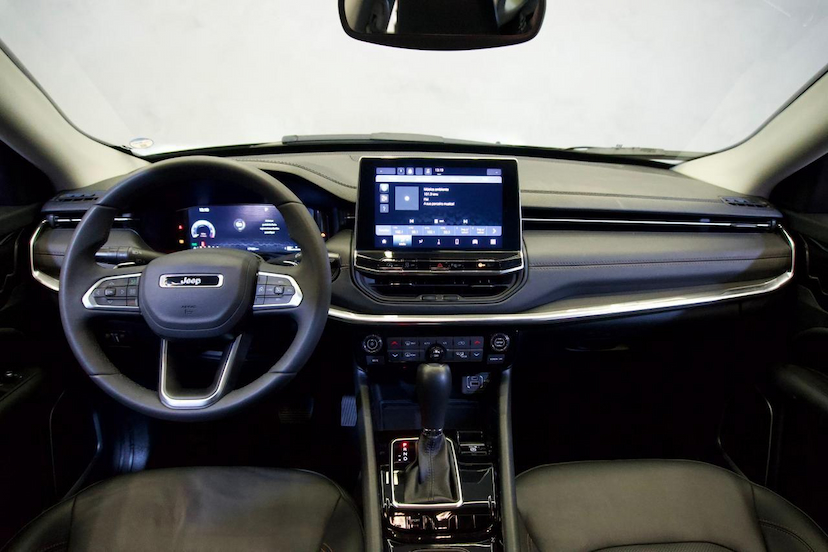 Foto do veículo JEEP COMPASS  LIMITED T270 1.3 TB 4X2 FLEX AUT 2024 17.144 KM 152.900,00