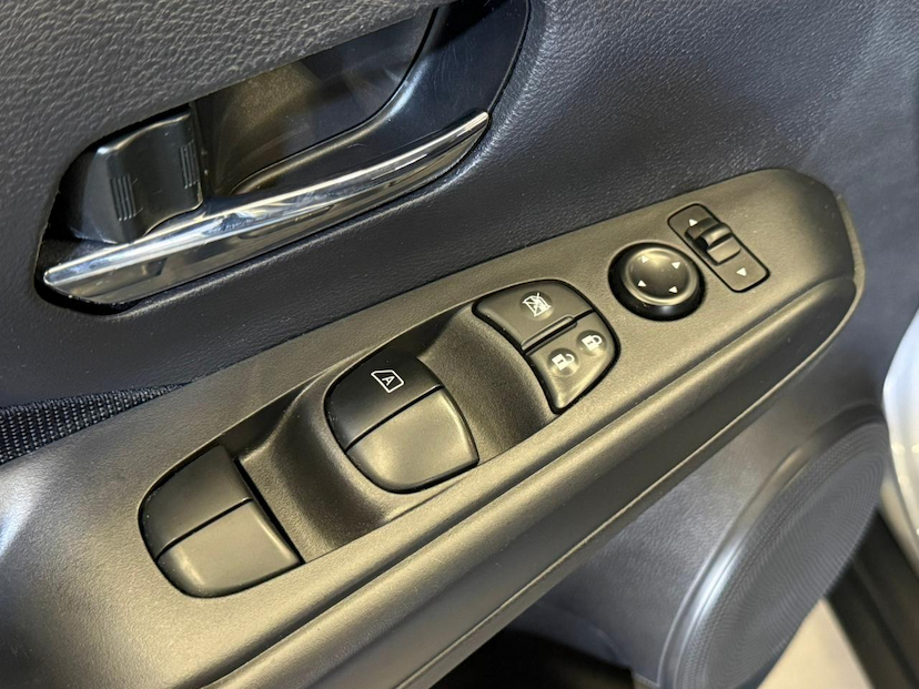 Foto do veículo NISSAN KICKS  PLAY SENSE 1.6 16V FLEX AUT. 2025 17.448 KM 109.900,00