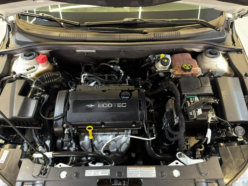 Foto do veículo CHEVROLET CRUZE  1.8 LT 16V FLEX 4P MANUAL 2014 121.499 KM 60.900,00