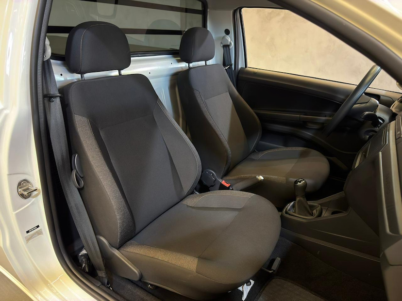 Foto do veículo VOLKSWAGEN SAVEIRO  ROBUST 1.6 TOTAL FLEX 16V 2025 1.718 KM 86.900,00
