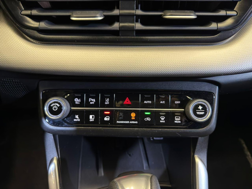 Foto do veículo FIAT FASTBACK FASTBACK IMPETUS 1.0 200 T. FLEX AUT 2023 50.000 KM 112.900,00