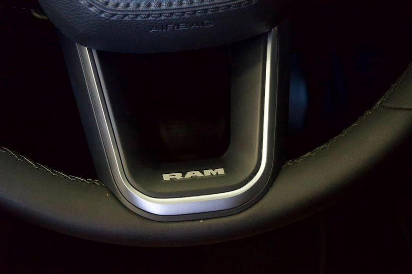 Foto do veículo RAM RAMPAGE  LARAMIE 2.2 TB CD 4X4 DIE. AUT. 2025 21.849 KM 214.900,00