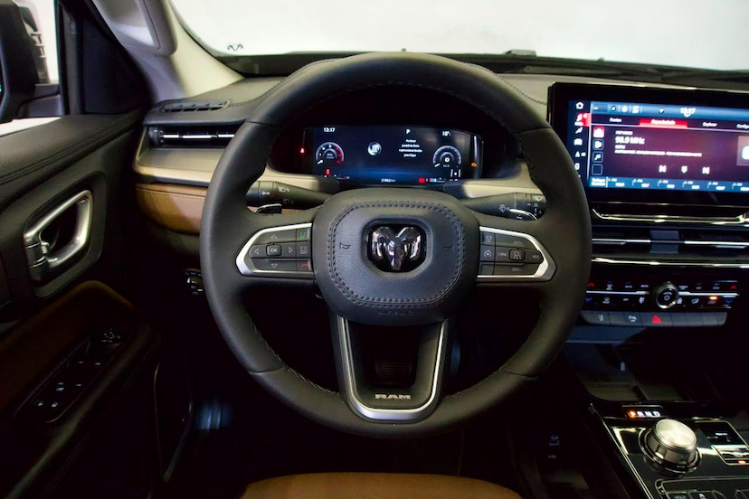 Foto do veículo RAM RAMPAGE  LARAMIE 2.2 TB CD 4X4 DIE. AUT. 2025 21.849 KM 214.900,00