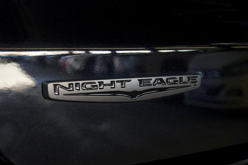 Foto do veículo JEEP COMPASS  LONG. NIG. EAGLE 1.3 4X2 FLEX AUT. 2025 5.343 KM 162.900,00