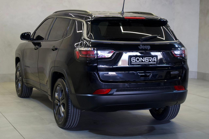 Foto do veículo JEEP COMPASS  LONG. NIG. EAGLE 1.3 4X2 FLEX AUT. 2025 5.343 KM 162.900,00
