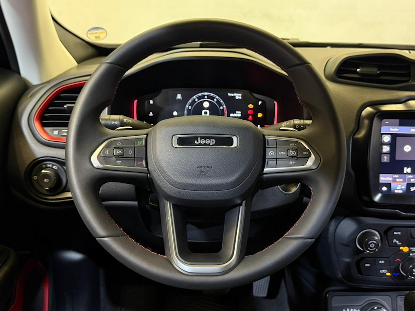 Foto do veículo JEEP RENEGADE  TRAILHAWK T270 1.3 TB FLEX AUT 2025 10.150 KM 131.900,00