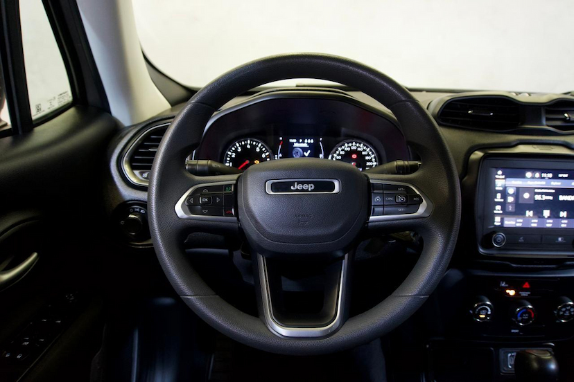 Foto do veículo JEEP RENEGADE  SPORT T270 1.3 TB 4X2 FLEX AUT. 2022 74.618 KM 92.900,00