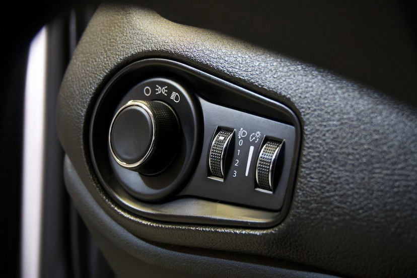 Foto do veículo JEEP RENEGADE  SPORT T270 1.3 TB 4X2 FLEX AUT. 2022 74.618 KM 92.900,00