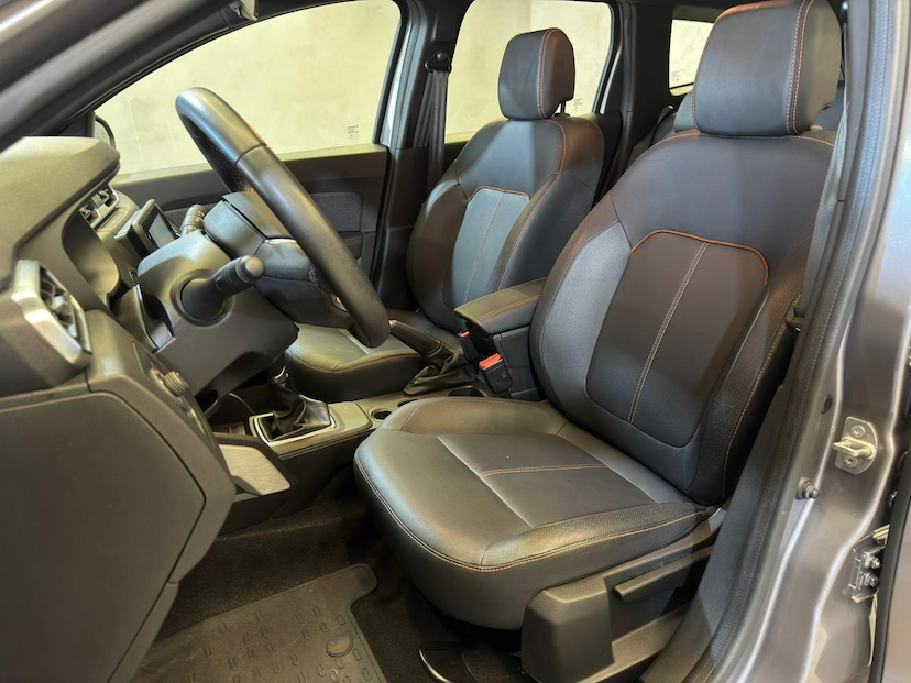 Foto do veículo RENAULT DUSTER  ICONIC PLUS 1.6 16V FLEX AUT. 2025 27.315 KM 113.900,00