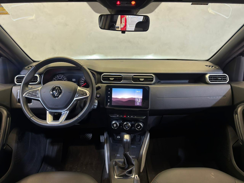 Foto do veículo RENAULT DUSTER  ICONIC PLUS 1.6 16V FLEX AUT. 2025 27.315 KM 113.900,00