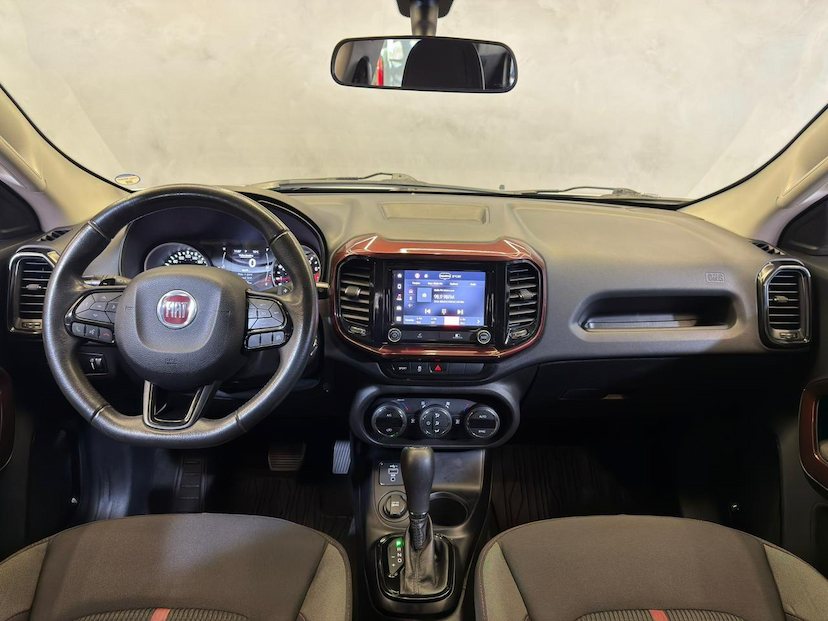 Foto do veículo FIAT TORO  FREEDOM 1.8 16V FLEX AUT 2021 68.980 KM 98.900,00