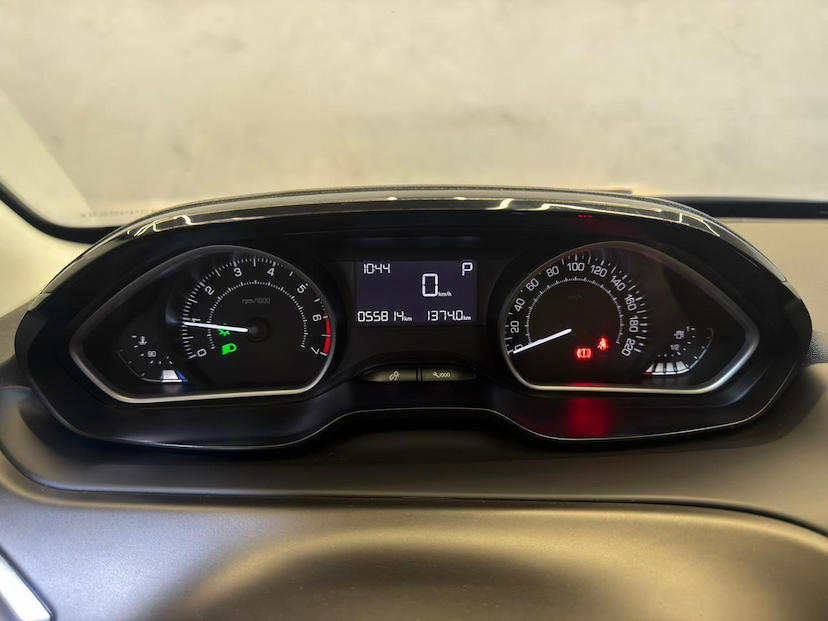 Foto do veículo PEUGEOT 2008  GRIFFE 1.6 FLEX 16V 5P AUT 2018 55.500 KM 66.900,00