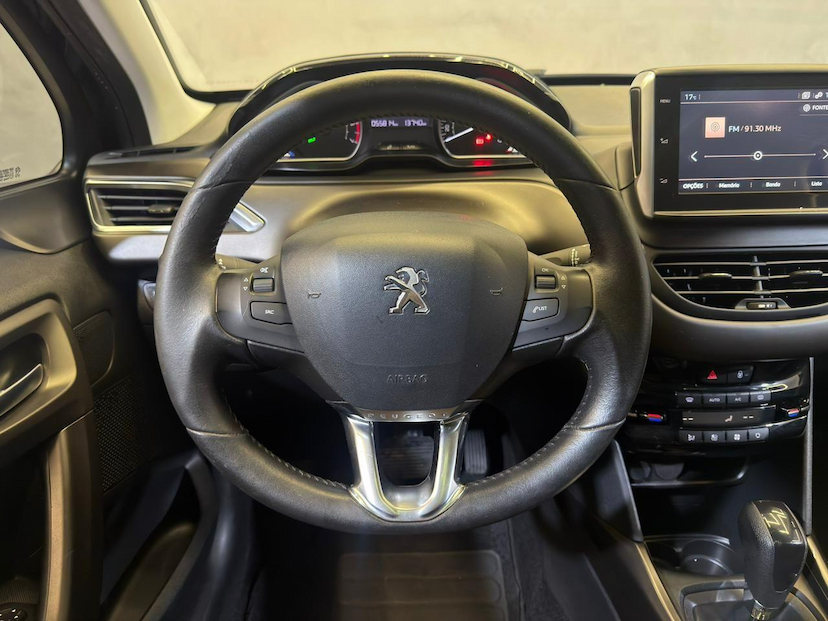 Foto do veículo PEUGEOT 2008  GRIFFE 1.6 FLEX 16V 5P AUT 2018 55.500 KM 66.900,00