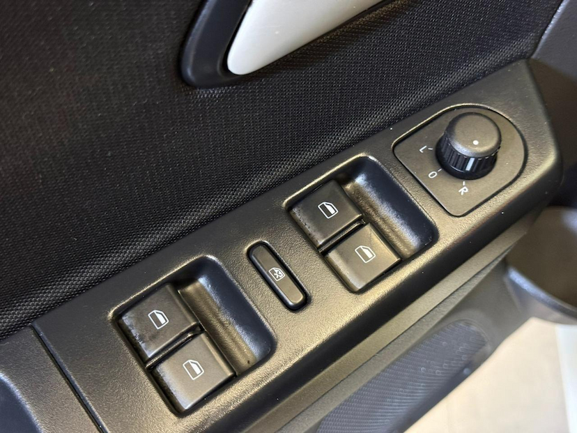 Foto do veículo VOLKSWAGEN FOX  CONNECT MB 2020 53.068 KM 67.900,00