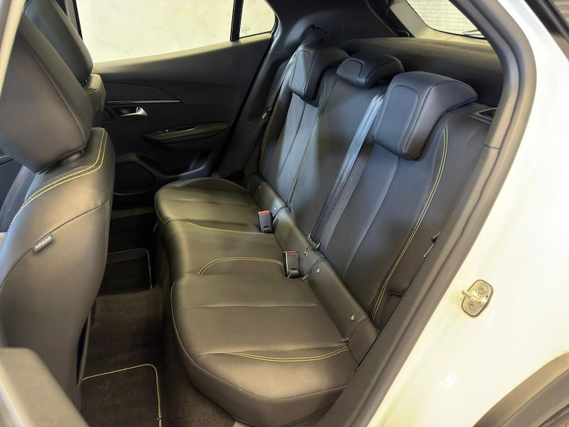 Foto do veículo PEUGEOT 2008  GT 1.0 TURBO FLEX 5P AUT. 2025 8.147 KM 139.900,00