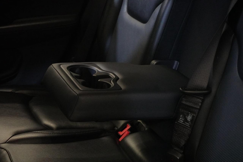 Foto do veículo JEEP COMPASS  LONGITUDE 2.0 4X2 FLEX 16V AUT 2020 73.424 KM 97.900,00