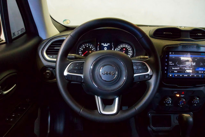 Foto do veículo JEEP RENEGADE  1.8 4X2 FLEX 16V AUT. 2019 57.040 KM 74.900,00