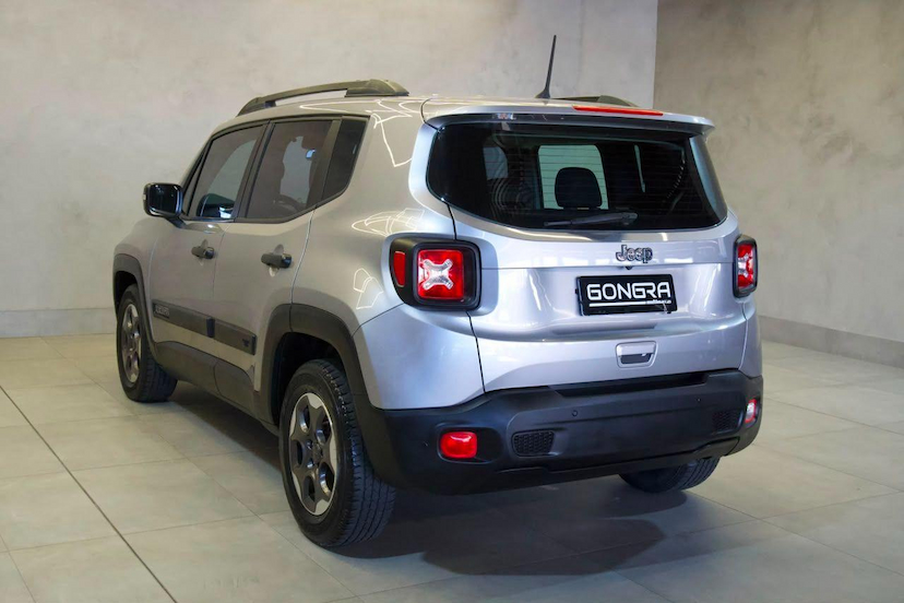 Foto do veículo JEEP RENEGADE  1.8 4X2 FLEX 16V AUT. 2019 57.040 KM 74.900,00