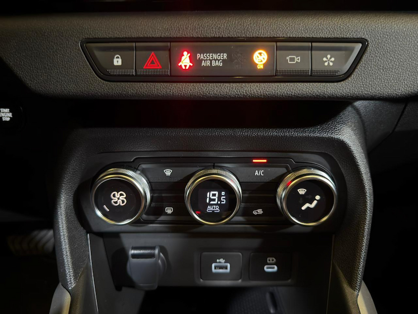 Foto do veículo RENAULT KARDIAN  PREM. ED FLEX 1.0 TB 12V 5P AUT. 2025 12.228 KM 110.900,00