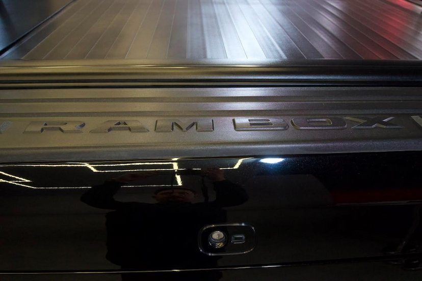Foto do veículo RAM 1500  LIMITED NIGHT EDITION 5.7 4X4 AUT. 2024 28.938 KM 462.900,00