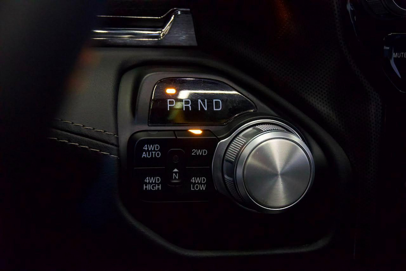 Foto do veículo RAM 1500  LIMITED NIGHT EDITION 5.7 4X4 AUT. 2024 28.938 KM 462.900,00