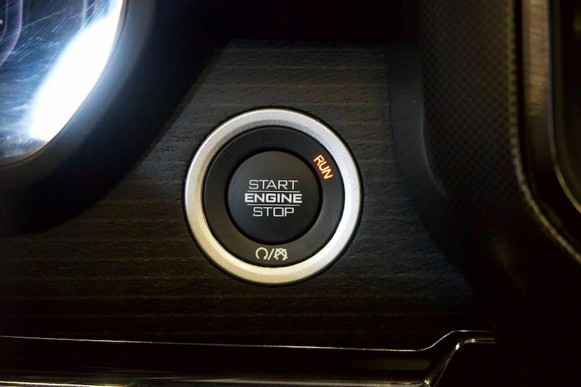 Foto do veículo RAM 1500  LIMITED NIGHT EDITION 5.7 4X4 AUT. 2024 28.938 KM 462.900,00