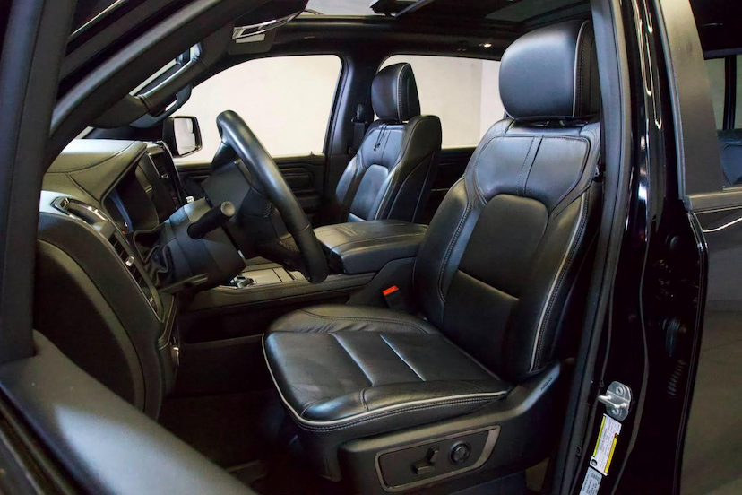 Foto do veículo RAM 1500  LIMITED NIGHT EDITION 5.7 4X4 AUT. 2024 28.938 KM 462.900,00