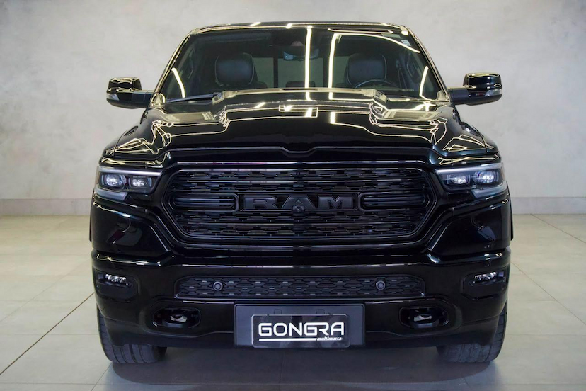 Foto do veículo RAM 1500  LIMITED NIGHT EDITION 5.7 4X4 AUT. 2024 28.938 KM 462.900,00