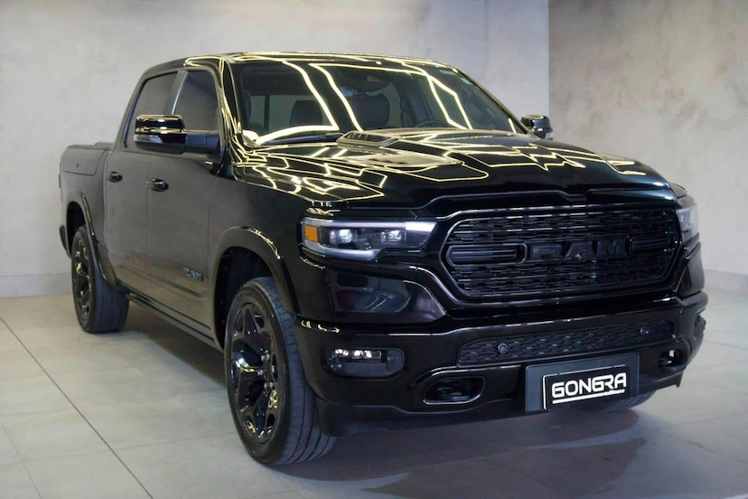 Foto do veículo RAM 1500  LIMITED NIGHT EDITION 5.7 4X4 AUT. 2024 28.938 KM 462.900,00