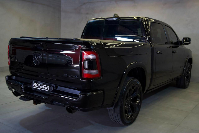 Foto do veículo RAM 1500  LIMITED NIGHT EDITION 5.7 4X4 AUT. 2024 28.938 KM 462.900,00