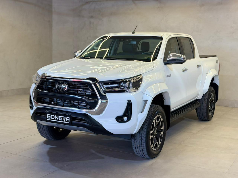 Foto do veículo TOYOTA HILUX  CD SRX PLUS 4X4 2.8 TDI DIE. AUT. 2024 35.881 KM 289.900,00