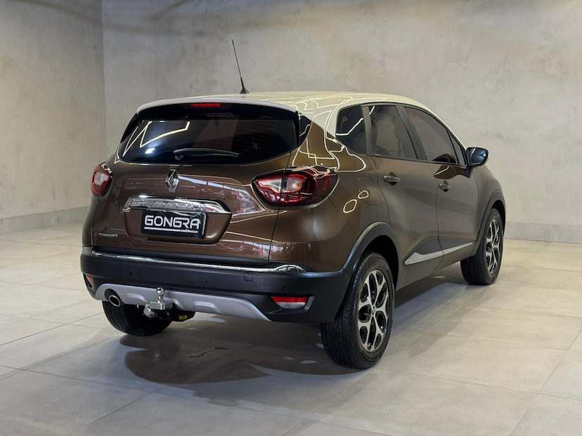 Foto do veículo RENAULT CAPTUR  INTENSE 1.6 16V FLEX 5P AUT 2018 81.004 KM 74.900,00