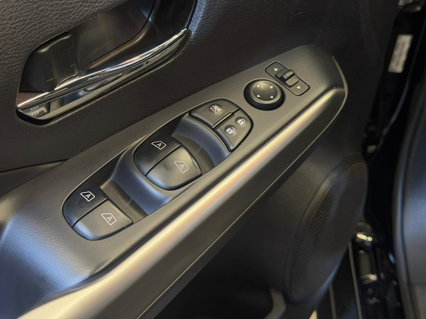 Foto do veículo NISSAN KICKS  PLAY ADVANCE PLUS 1.6 16V FLEX AUT 2025 11.930 KM 116.900,00