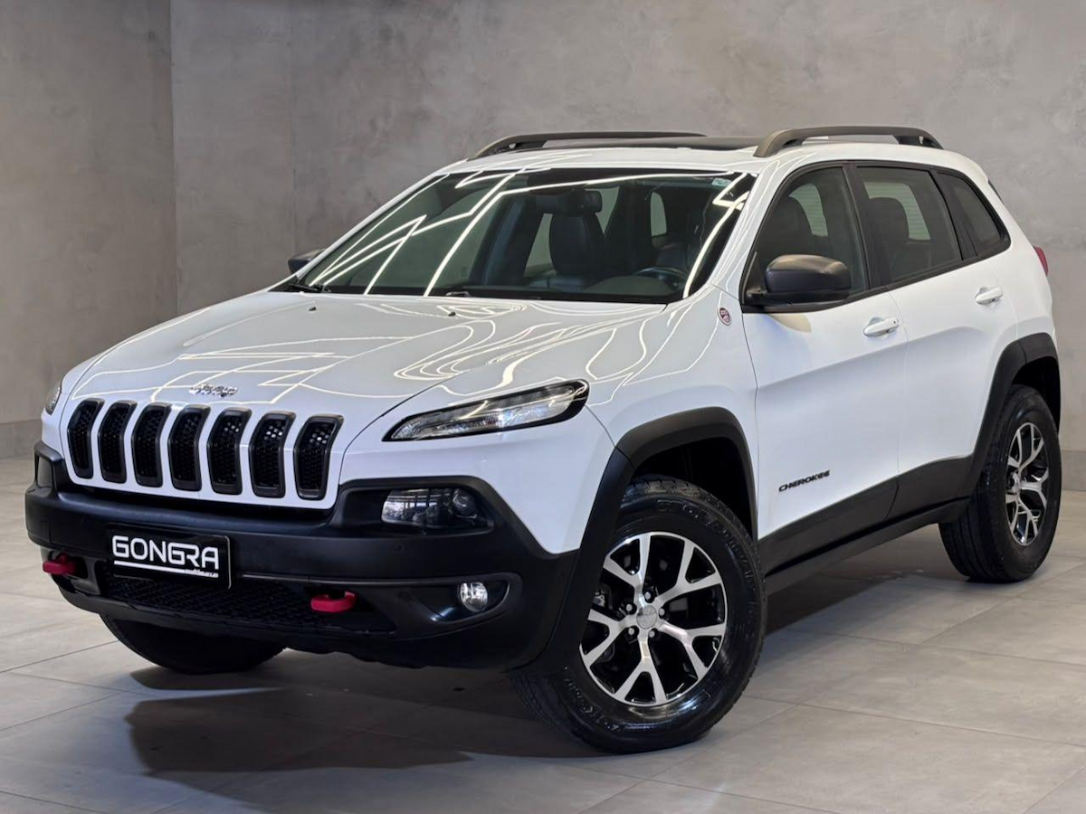 Foto do veículo JEEP CHEROKEE  TRAILHAWK 3.2 4X4 V6 AUT 2014/2014 34.423 KM R$ 102.900,00