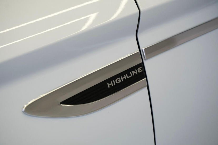 Foto do veículo VOLKSWAGEN TAOS  HIGHLINE 250 TSI 2024 29.020 KM 165.900,00