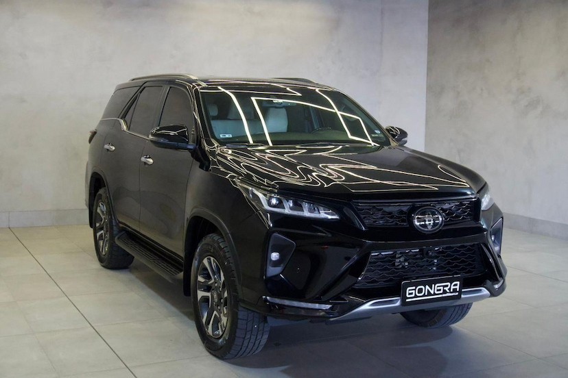 Foto do veículo TOYOTA HILUX SW4  DSL 4X4 SRX DIAMOND AT 7S 2024 63.757 KM 345.900,00