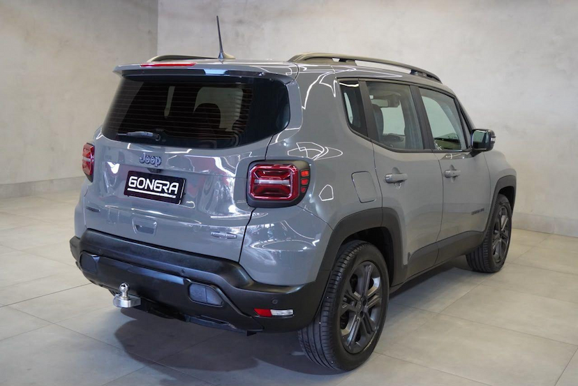 Foto do veículo JEEP RENEGADE  LONGITUDE NIGHT EAGLE 1.3 TB FLEX AUT 2025 10.739 KM 128.900,00