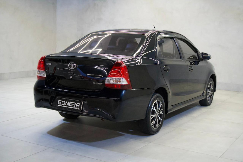 Foto do veículo TOYOTA ETIOS  SD PLT15 AT 2018 74.225 KM 69.900,00