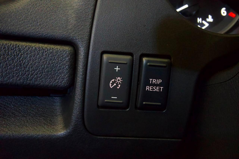 Foto do veículo NISSAN FRONTIER  ATTACK 2.3 BITURBO 4X4 AUT 2025 28.389 KM 204.900,00