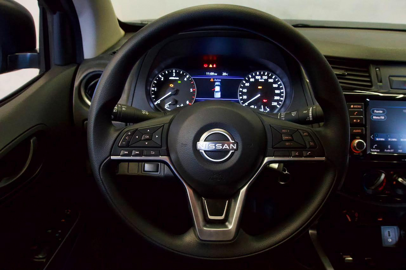 Foto do veículo NISSAN FRONTIER  ATTACK 2.3 BITURBO 4X4 AUT 2025 28.389 KM 204.900,00