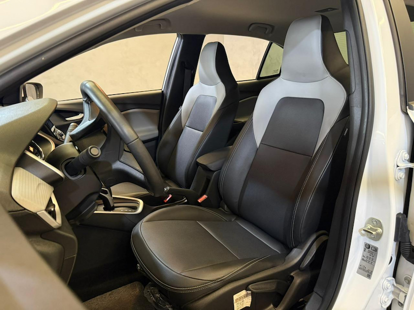 Foto do veículo CHEVROLET ONIX  PLUS 10TAT PR2 2025 14.351 KM 102.900,00