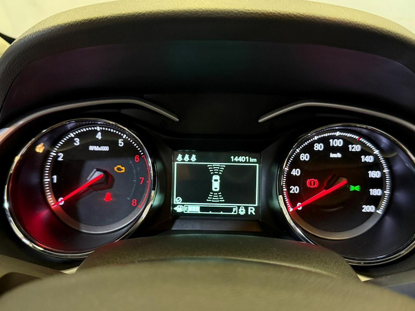 Foto do veículo CHEVROLET ONIX  PLUS 10TAT PR2 2025 14.351 KM 102.900,00