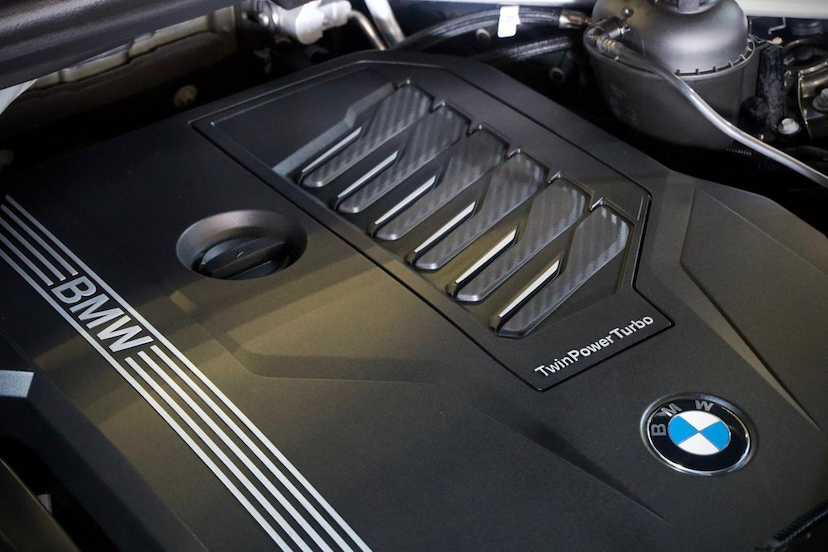 Foto do veículo BMW X6  XDRIVE 40I M SPORT 3.0 BI-TURBO 2022 41.427 KM 468.900,00