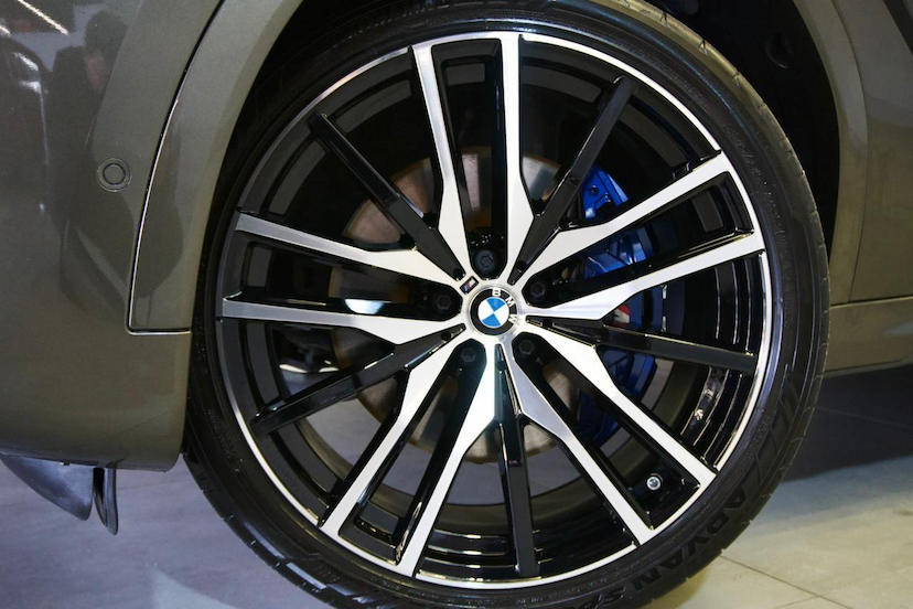 Foto do veículo BMW X6  XDRIVE 40I M SPORT 3.0 BI-TURBO 2022 41.427 KM 468.900,00