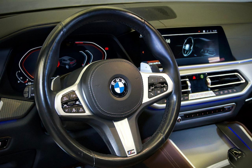 Foto do veículo BMW X6  XDRIVE 40I M SPORT 3.0 BI-TURBO 2022 41.427 KM 468.900,00