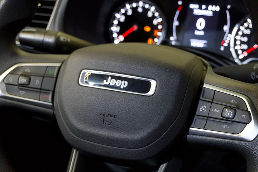 Foto do veículo JEEP RENEGADE  SPORT T270 FLEX 2023 16.665 KM 102.900,00