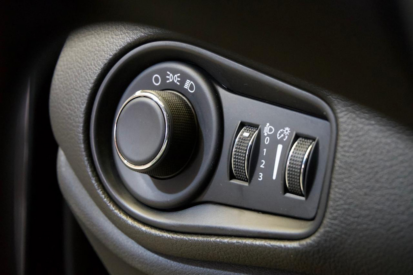 Foto do veículo JEEP RENEGADE  SPORT T270 FLEX 2023 16.665 KM 102.900,00
